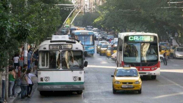 el-transporte-metropolitano-suma-las-lineas-700-–-701-y-expresos-diferenciales