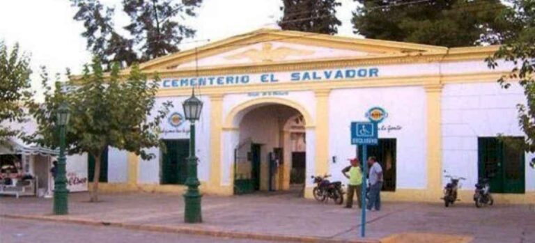 denuncian-venta-de-nichos-en-el-cementerio-el-salvador
