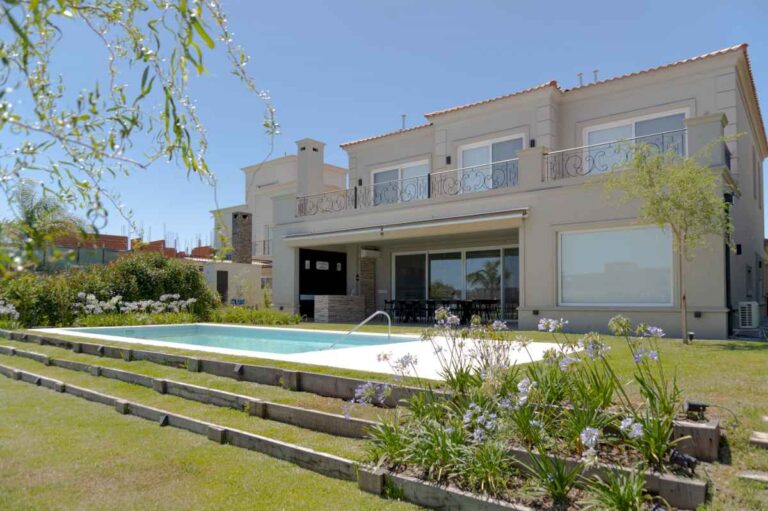 record-historico:-cuanto-cuesta-construir-una-casa-de-315-m-en-un-country-y-por-que-aumenta