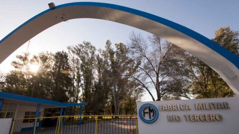 tras-cambios-en-correo-e-intercargo,-el-gobierno-ahora-va-por-fabricaciones-militares