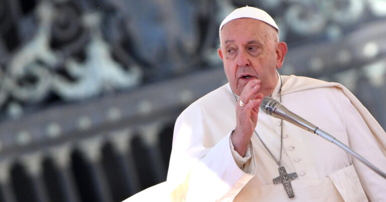 Apuestas online: el Papa pidió a los gobiernos que «no sean cómplices» de instigar a la ludopatía