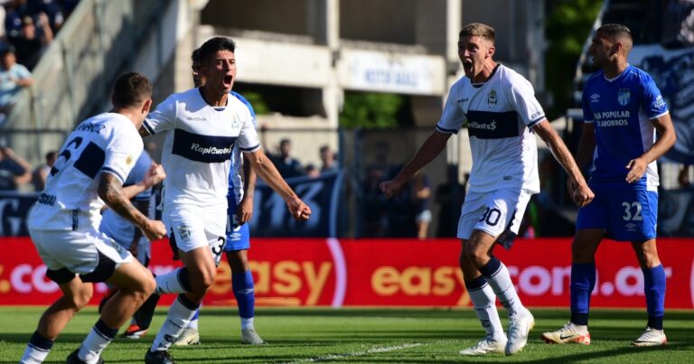 Gimnasia venció 1-0 a Atlético Tucumán en la continuidad de la fecha 24 de la Liga Profesional