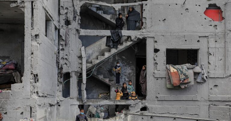 Al menos dos personas, un hombre y su esposa, mueren en un bombardeo de las FDI en Rafá (Gaza)