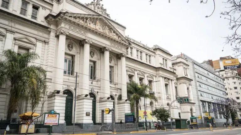 La Justicia rechazó el pedido de la SIGEN para que la UBA presente documentación sobre el uso de fondos