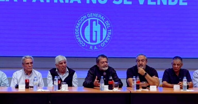 Tras incorporar a Hugo Moyano y Octavio Argüello, la CGT ratificó su decisión de dialogar con el Gobierno