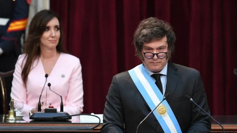 Victoria Villarruel se quejó por su sueldo y reclamó que es más bajo que el de un vocero