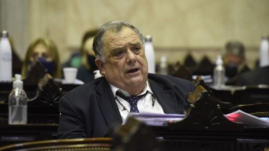 Eduardo Valdés: «Sin presupuesto no puede haber extraordinarias»