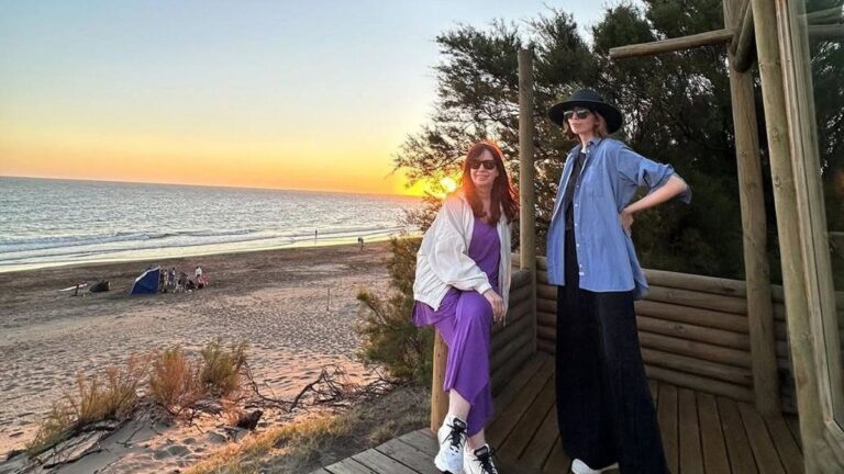 Cristina Kirchner veranea en Monte Hermoso junto a su hija Florencia