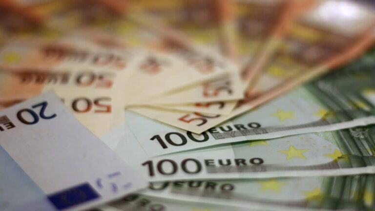 Euro hoy y Euro blue hoy: a cuánto cerró este miércoles 19 de febrero