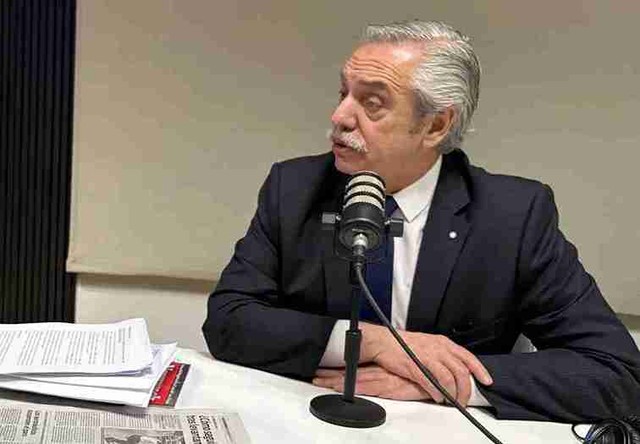 Fernández afirmó que Kicillof atraviesa una situación similar a la que enfrentó como presidente