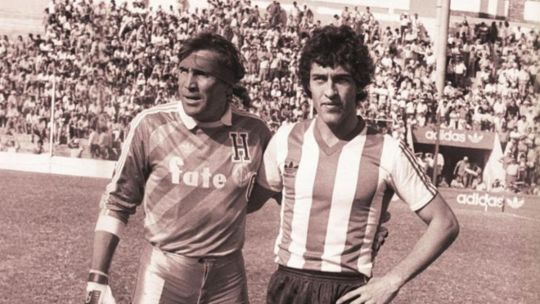 Balada para un Loco: el último partido de Hugo Gatti en Córdoba