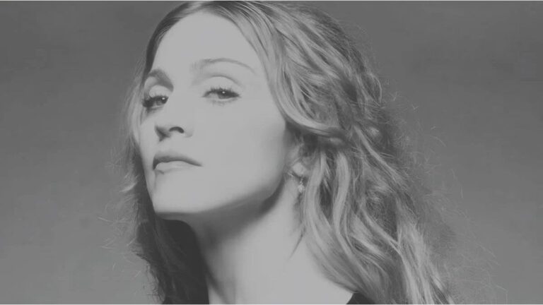 Madonna anunció el lanzamiento del disco de remixes «Veronica Electronica»