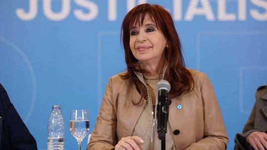 Daniel Bilotta: Cristina sigue en el centro de la escena política pese al fallo judicial