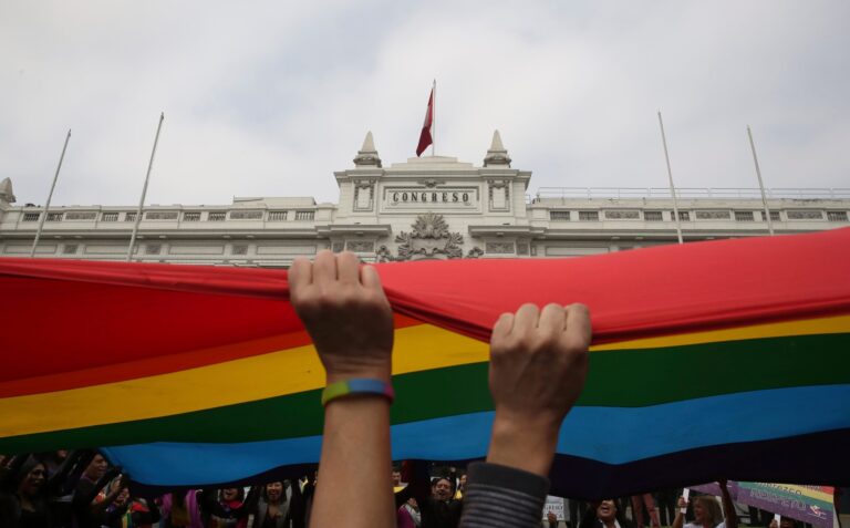 Día Internacional del Orgullo LGBTIQ+: por qué se celebra hoy y qué simboliza su bandera