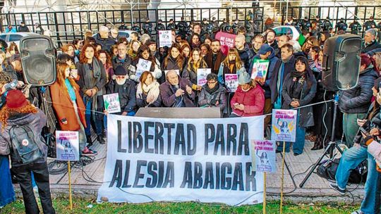 Escrache a Espert: domiciliaria para Alesia Abaigar