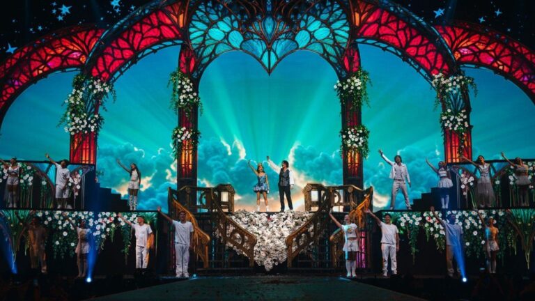 «Margarita» debutó en Tecnópolis con un show que le hace justicia a la serie de Max