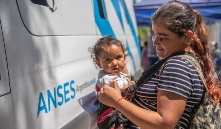 Calendario de Anses: quiénes cobran la AUH este lunes 14 de julio