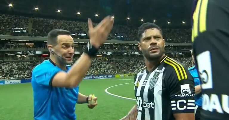 Video: el uruguayo Ostojich y una inédita amonestación a Hulk