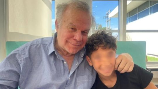 Una boda secreta y un intento de cremación: investigan a una enfermera por la muerte de su paciente