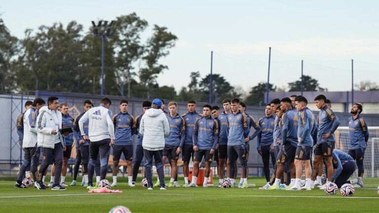 Tensión en Boca: aseguran que otro referente insultó al cuerpo técnico y se retiró de la práctica