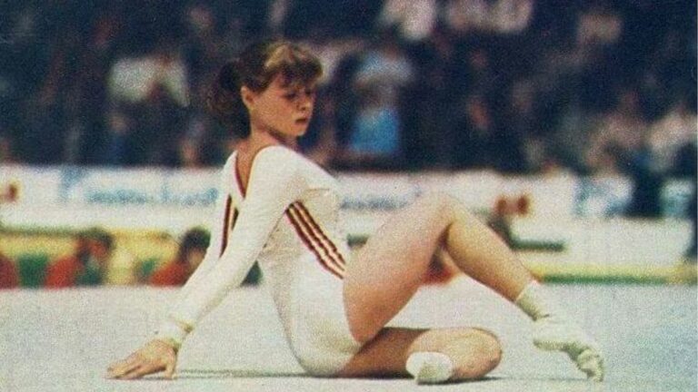 La entrenaron para destronar a la reina de la gimnasia artística y arruinaron su vida: quién fue Elena Mukhina