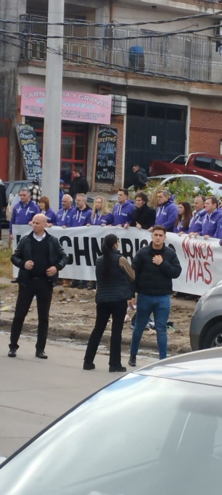 Espinoza reveló que Milei solo estuvo 5 minutos para la foto con los pobres de La Matanza