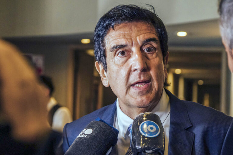 «La actividad está clavada»