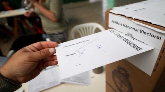 Rumbo al Congreso: 10 listas competirán en Chaco en una elección polarizada entre Milei-Zdero y Capitanich