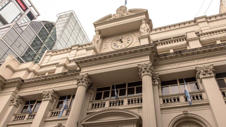 Comunicación del Banco Central para intentar contener al dólar: todos los detalles