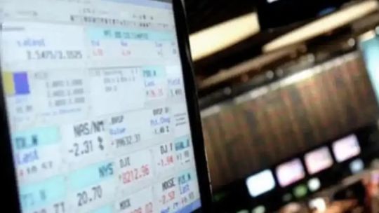 Hay mucha desconfianza en el mercado y un poco de bronca también, aseveró un economista