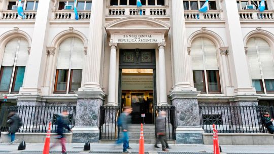 Desde la salida del cepo, los ahorristas compraron casi US$ 130 M por día