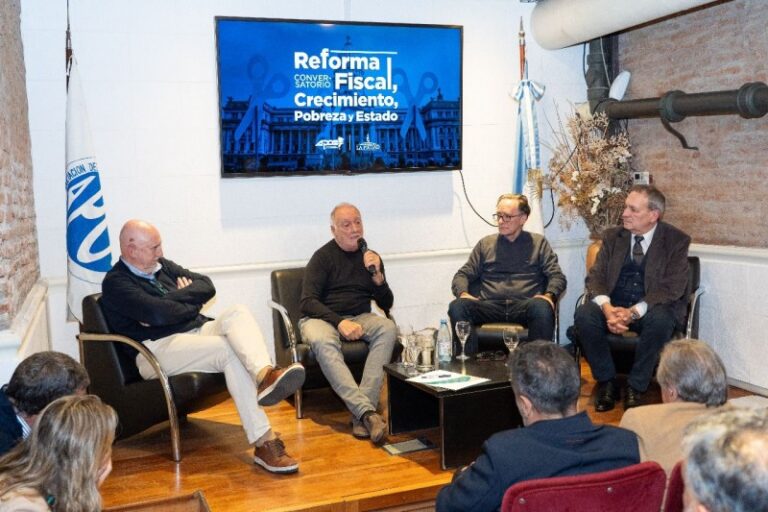 Quintana: «Necesitamos consensos sostenidos en el tiempo para combatir la pobreza»