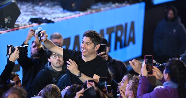 Elecciones en la Provincia: el peronismo aplastó a Milei, que debe replantear su estrategia para octubre