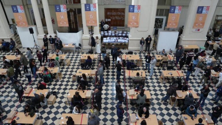 Elecciones 2025: comenzó el escrutinio definitivo en la provincia de Buenos Aires