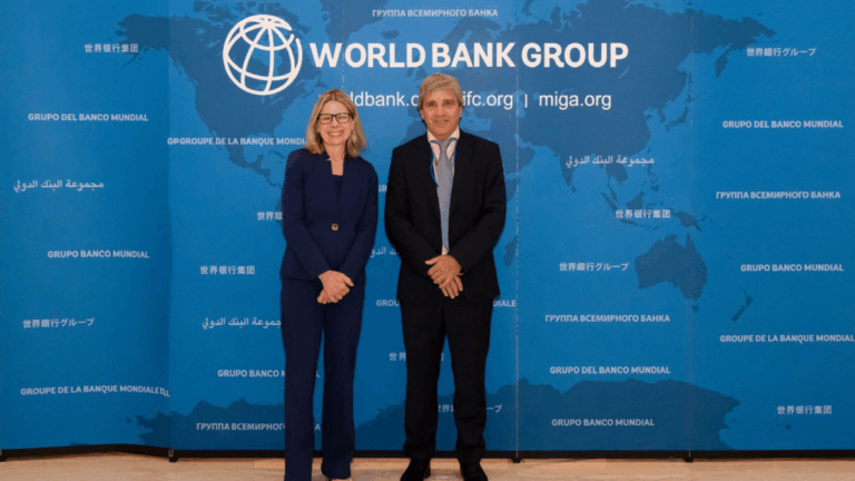 El BID y el Banco Mundial extienden la ayuda al Gobierno y aseguran nuevos créditos por casi u$s8.000 millones