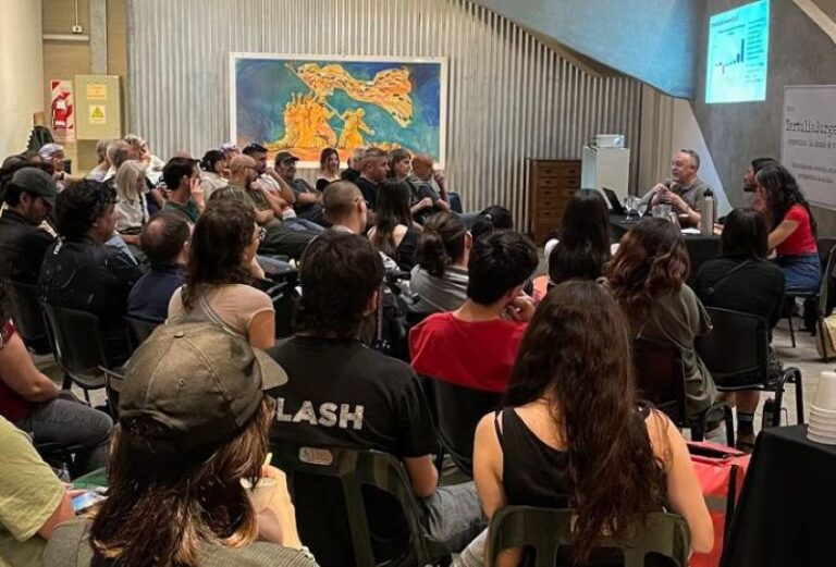 Se realizó el primer conversatorio del ciclo TertuliaSUrgenteS sobre la deuda externa y las perspectivas ante la crisis