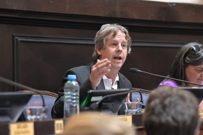 Christian Castillo: A las calles contra la reforma laboral