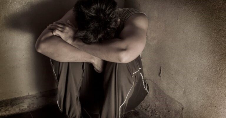 Denunciaron a un empresario por abusar de compañeros del colegio de su hijo: investigan 10 casos