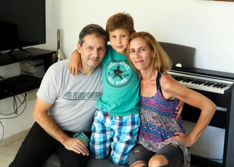 A los 6 meses empezó a hablar, le dijeron que era superdotado y hoy es el símbolo de una lucha: la historia de Benjamín Equiza