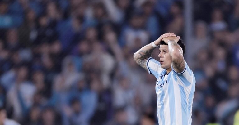La duda de último momento que surgió en la defensa de Racing: Marcos Rojo al banco?