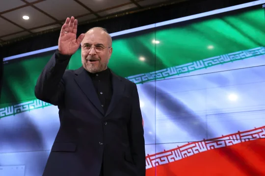 Mohammad Baqer Qalibaf, presidente del Parlamento iraní, durante una intervención oficial.