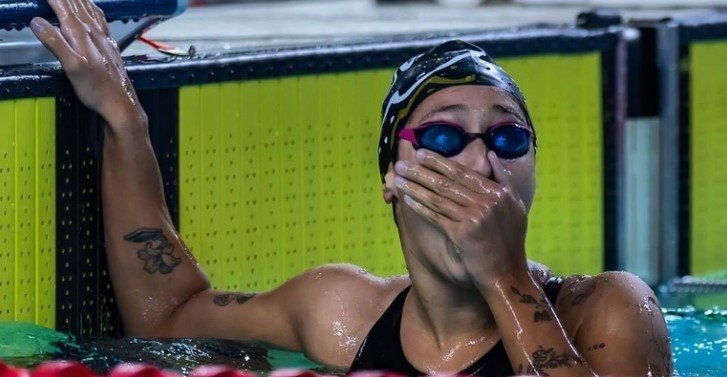 Agostina Hein nadando en los Juegos Suramericanos de la Juventud