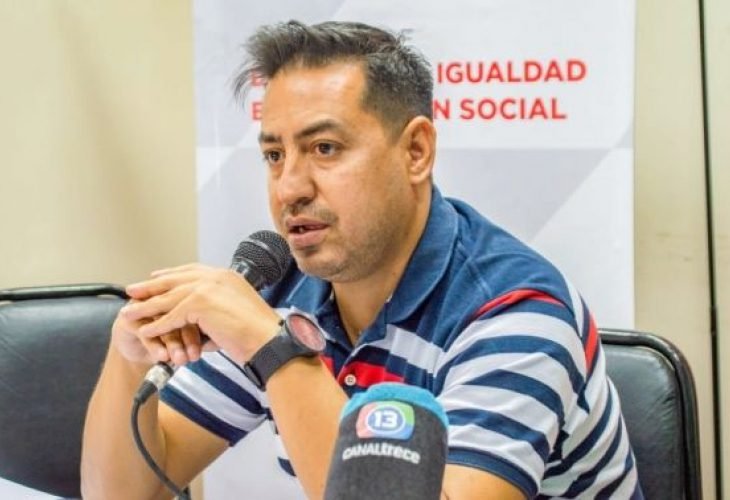 El ministro de Desarrollo, Igualdad e Inclusión Social de La Rioja, Alfredo Menem, durante una declaración pública.