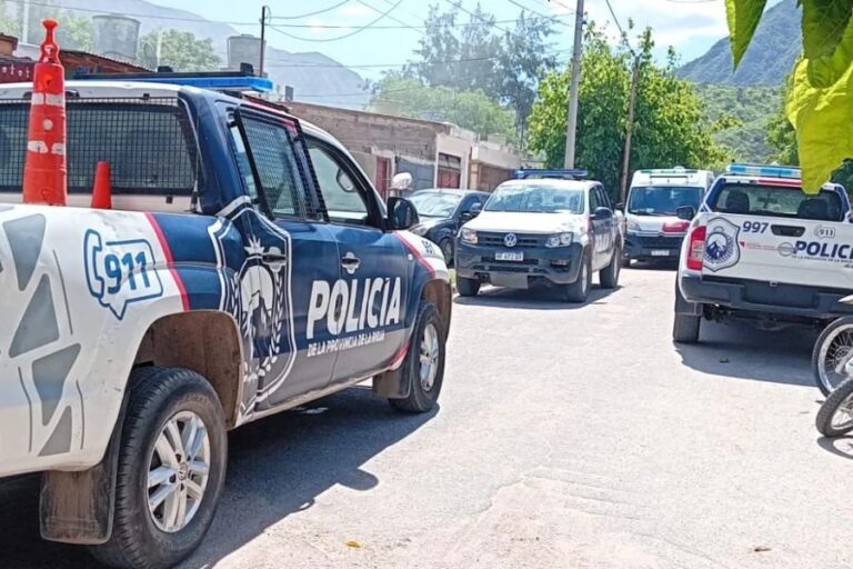 Ilustración genérica de una balanza de la justicia, representando el proceso judicial en el Caso Bellora en La Rioja.