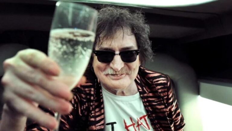 Charly García durante su estadía en el IADT