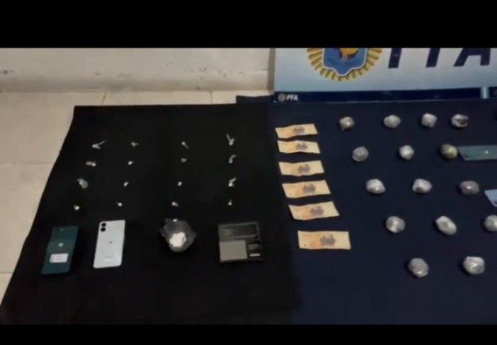 Operativo policial de la PFA en La Rioja durante allanamientos por narcotráfico