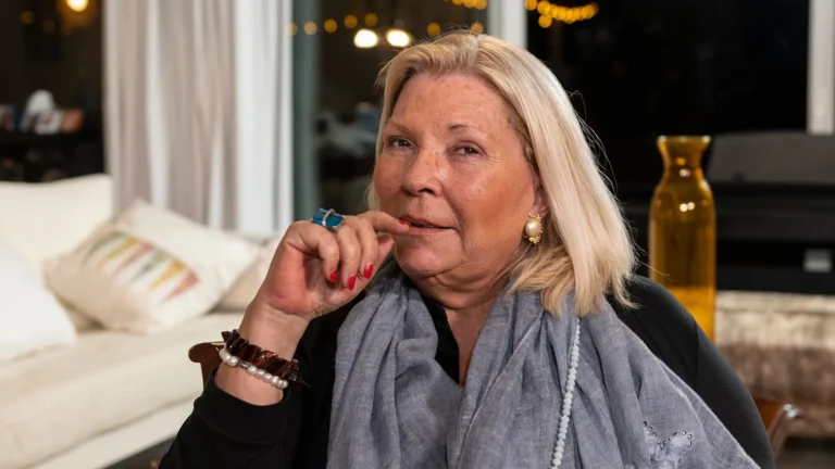 Elisa Carrió durante una entrevista o declaración pública.