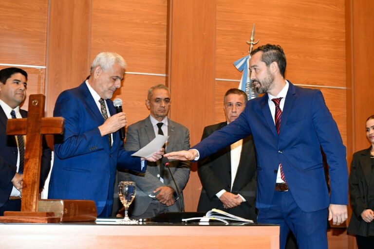 Ceremonia de juramento de nuevos jueces y funcionarios judiciales en La Rioja