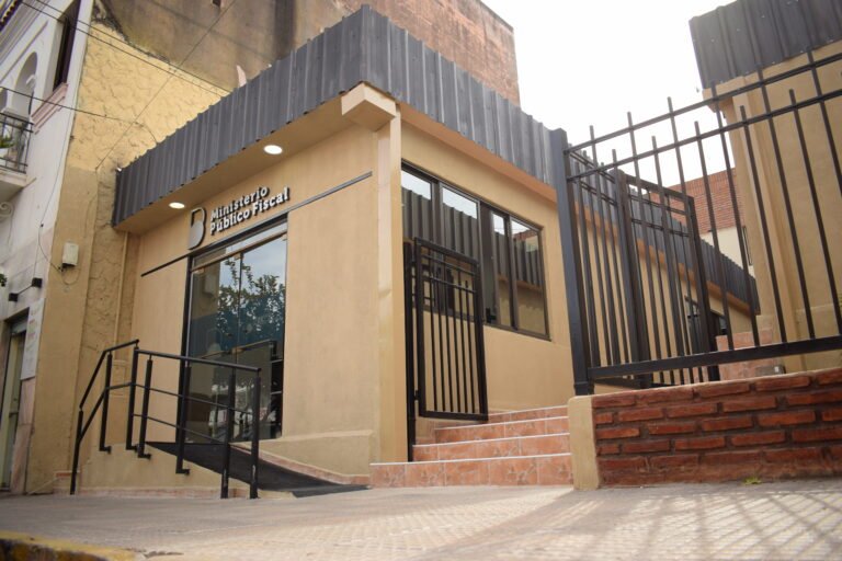 Edificio de tribunales de justicia en La Rioja, Argentina