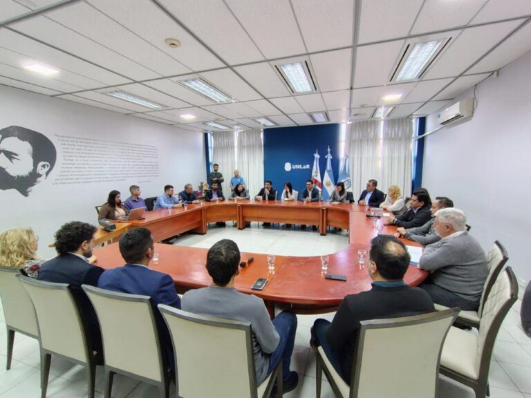 Reunión de la Mesa Interinstitucional de Ciencia y Tecnología en la Universidad Nacional de La Rioja
